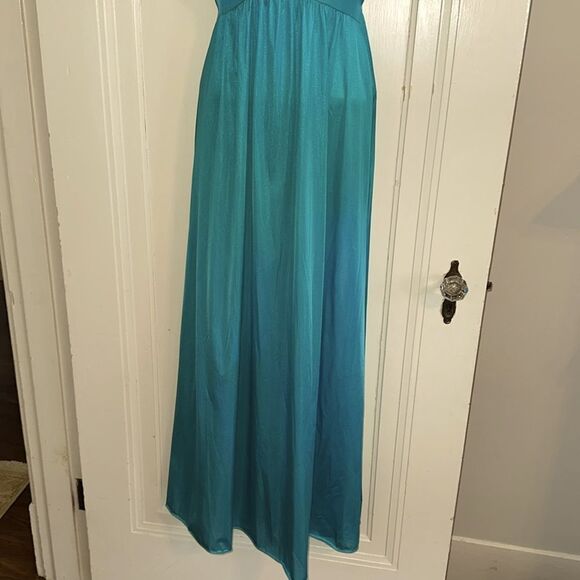 Vintage 60s Vanity Fair Turquoise Green Deep V Neck Sleeveless Long Nightgown - Picture 5 of 9